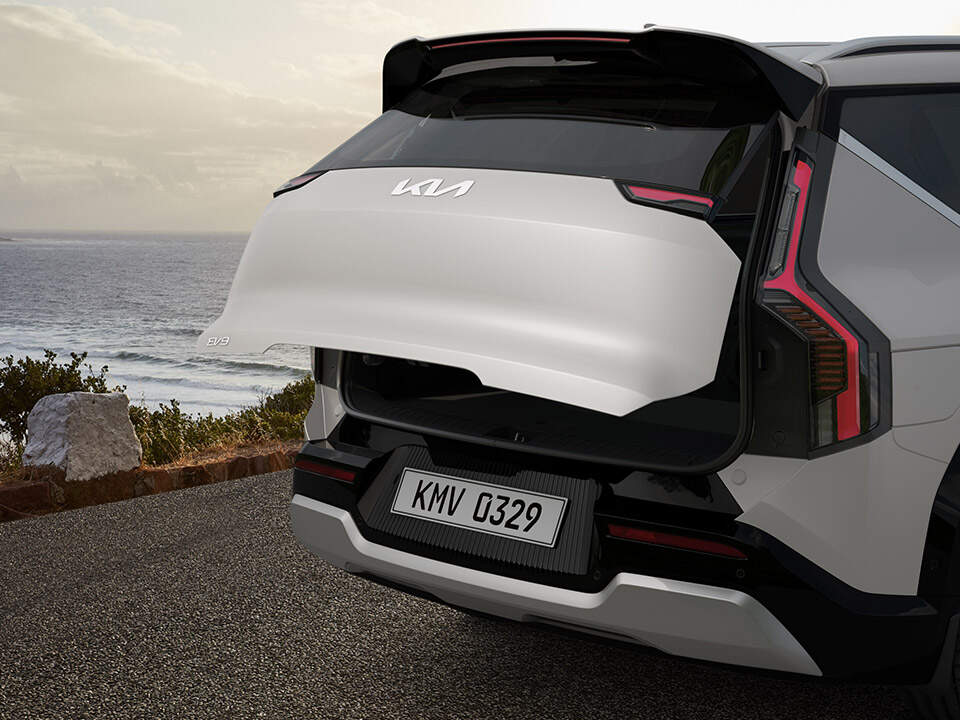 Smart power tailgate